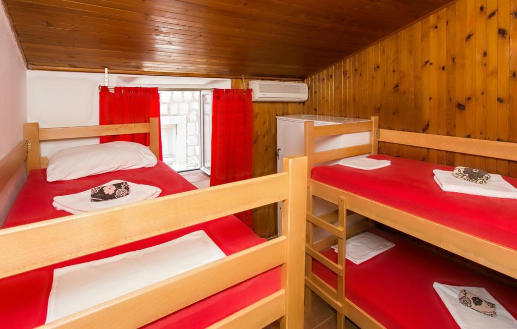 The City Place Hostel Ragusa Esterno foto